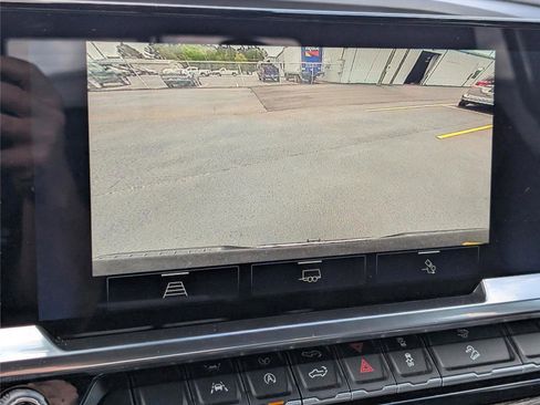 Used 2026 Chevrolet Silverado 1500 LT image 17