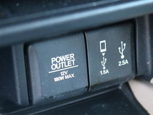 Used 2018 Honda Pilot EX image 16