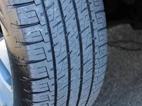 Used 2022 Kia Telluride S image 14