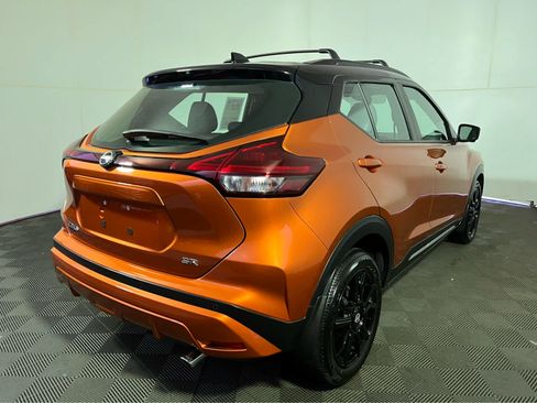 Certified 2023 Nissan Kicks SR w/ SR Premium Package FWD image 7