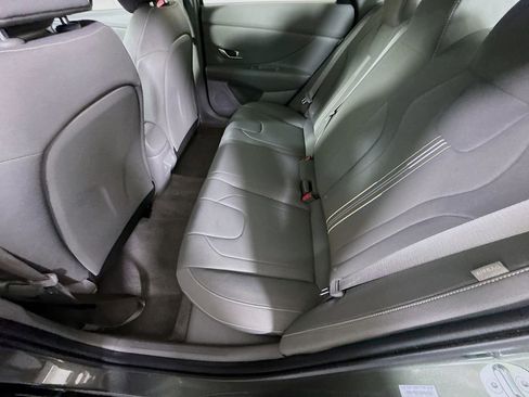 Certified 2025 Hyundai Elantra Sport FWD image 27