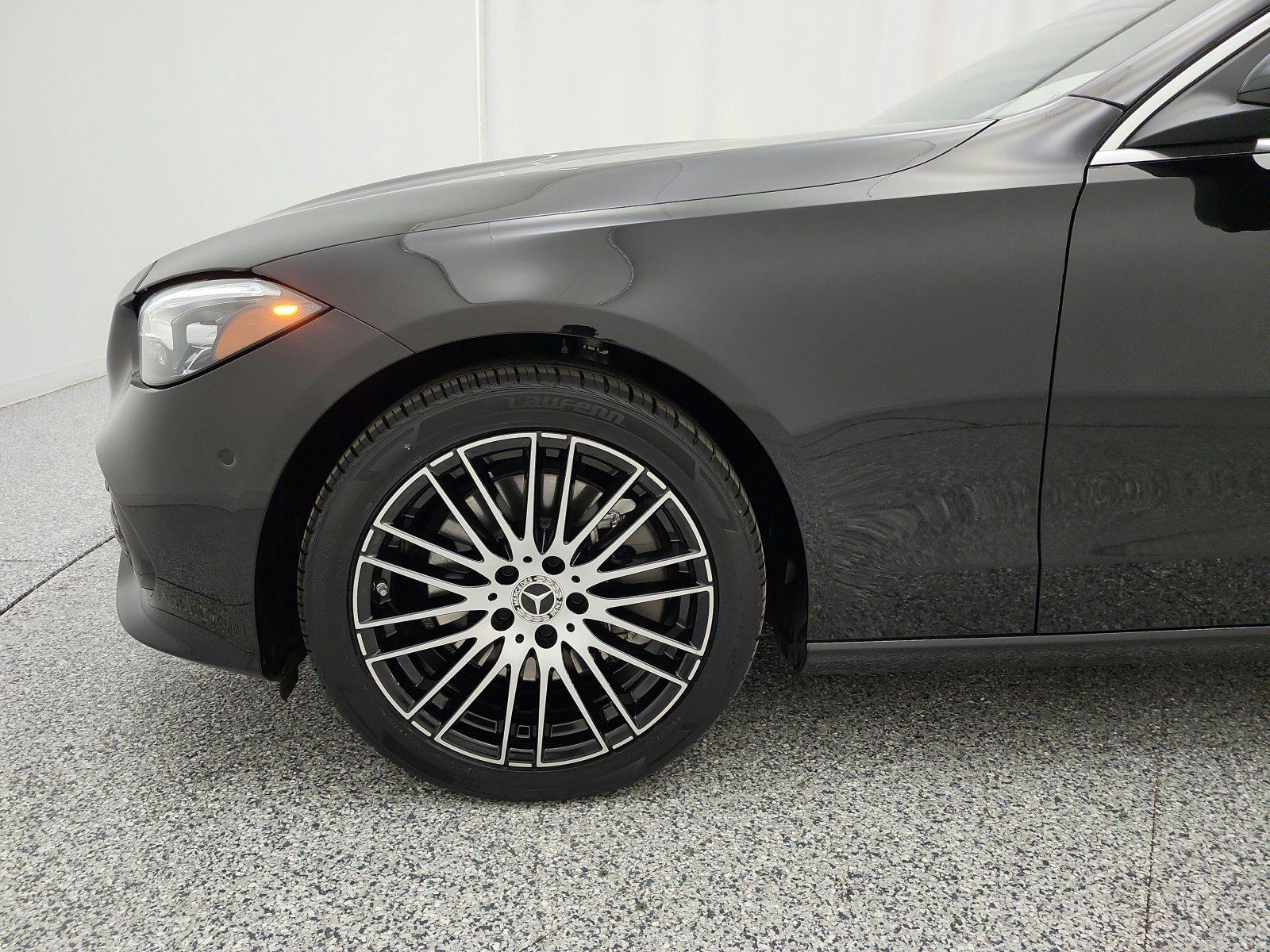 Used 2024 Mercedes-Benz C 300 Sedan image 17