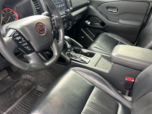 Used 2022 Nissan Frontier PRO-4X w/ Pro-4X Premium Package image 11