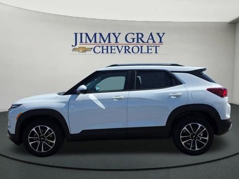 New 2026 Chevrolet TrailBlazer LT w/ LT Cold Weather Package image 2