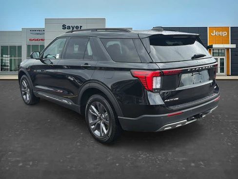 Used 2025 Ford Explorer Active w/ Active Comfort Package AWD/4WD image 5