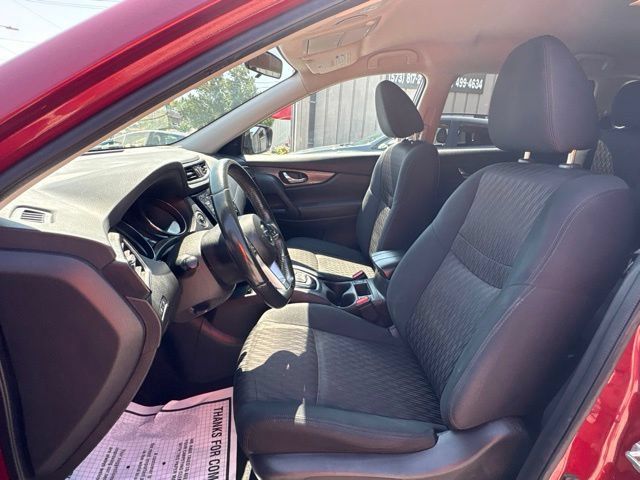 Used 2018 Nissan Rogue SV AWD/4WD image 12