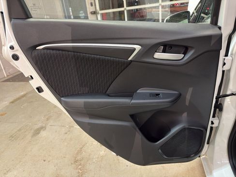 Used 2018 Honda Fit EX image 28