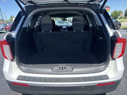 Used 2022 Ford Explorer XLT AWD/4WD image 10
