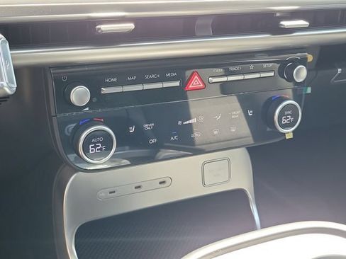 New 2026 Hyundai Ioniq 9 SE AWD/4WD image 13