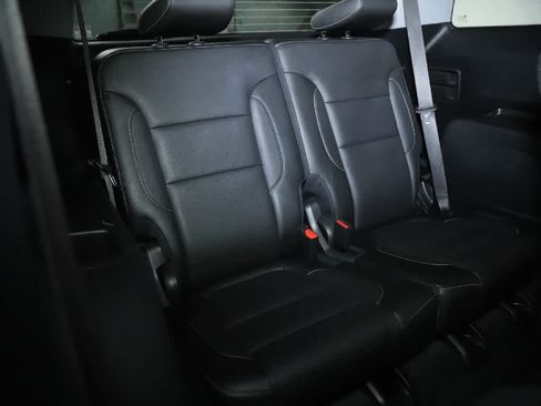 Used 2019 GMC Acadia SLT AWD/4WD image 35