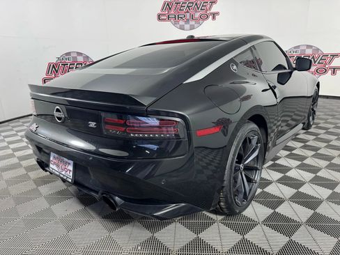 Used 2023 Nissan Z w/ Floor Mat Package (L93) RWD image 26
