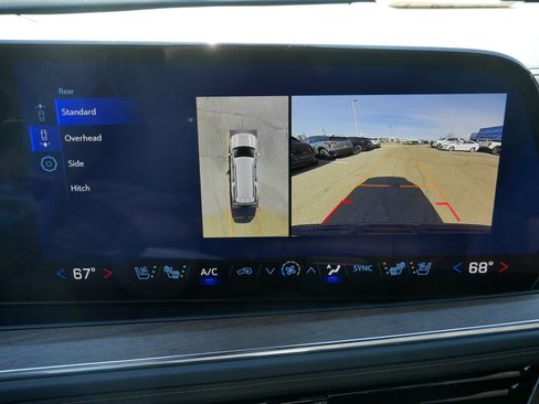 New 2026 Chevrolet Suburban High Country image 10