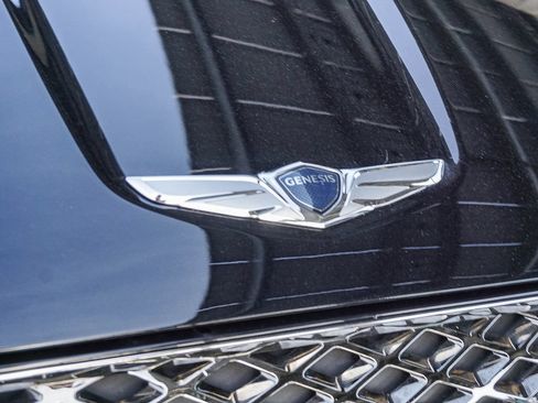 Used 2025 Genesis GV70 2.5T AWD/4WD image 12
