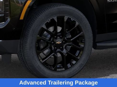 New 2026 Chevrolet Suburban Premier w/ Sun And Tow Package AWD/4WD image 10