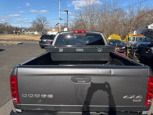 Used 2004 Dodge Ram 1500 Truck SLT image 16
