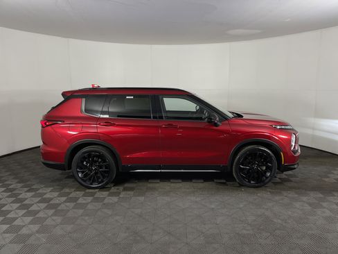 Used 2024 Mitsubishi Outlander SEL image 5