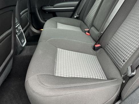 Used 2022 Dodge Charger R/T w/ Driver Convenience Group image 15