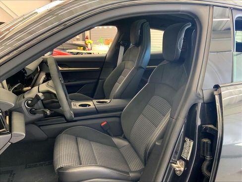 Used 2025 Porsche Taycan 4S AWD/4WD image 5
