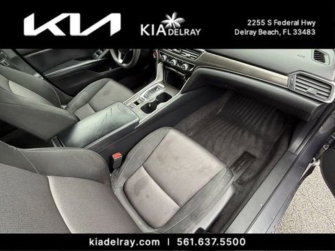 Used 2018 Honda Accord Base image 10