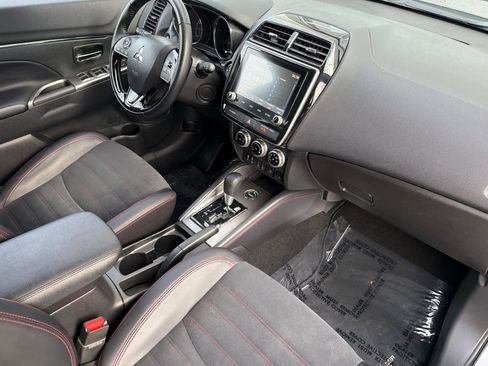 Used 2024 Mitsubishi Outlander Sport SE image 18
