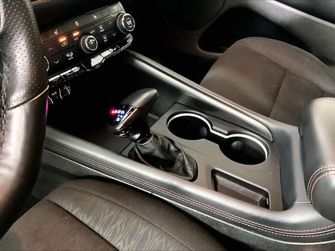 Used 2023 Dodge Durango GT RWD image 16
