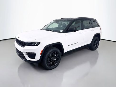 New 2025 Jeep Grand Cherokee Limited image 3
