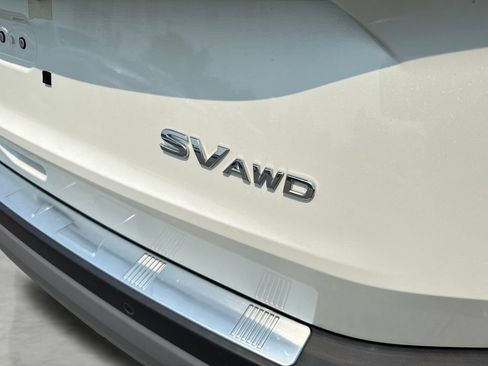 Used 2023 Nissan Rogue SV AWD/4WD image 9