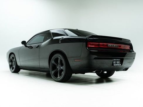 Used 2012 Dodge Challenger R/T image 18