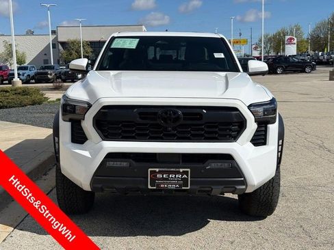 Used 2025 Toyota Tacoma TRD Off-Road w/ TRD Off Road Premium Package AWD/4WD image 8