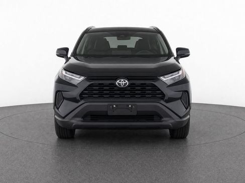 Used 2025 Toyota RAV4 XLE AWD/4WD image 5
