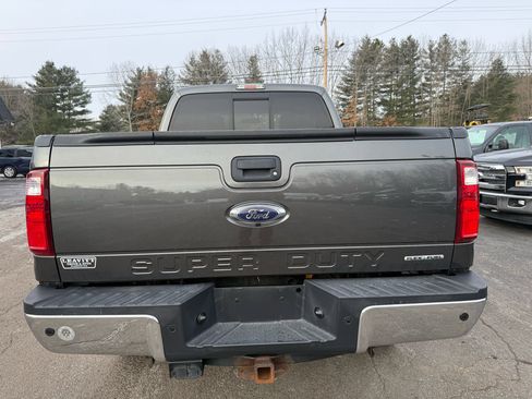 Used 2016 Ford F250 Lariat w/ Lariat Interior Package image 13