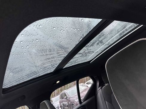 Certified 2023 Volvo XC40 Recharge Ultimate w/ Protection Package Premier image 23