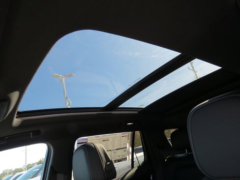 New 2026 GMC Terrain Elevation w/ Elevation Premium Package image 19