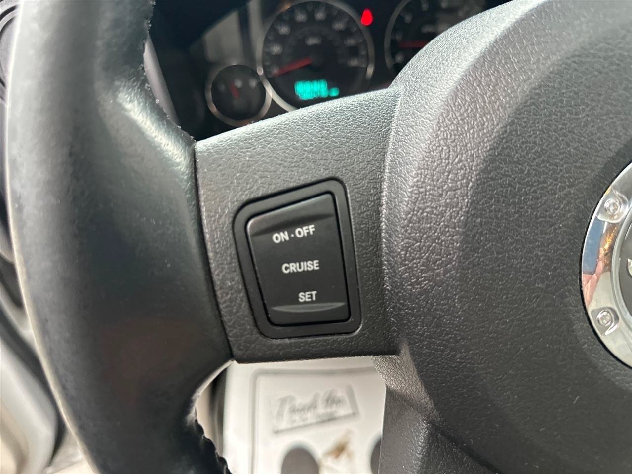 Used 2006 Jeep Commander Limited AWD/4WD image 38