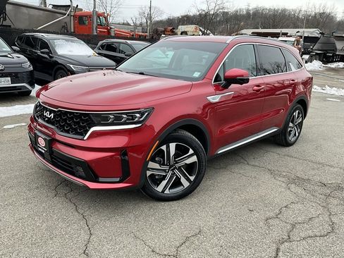 Used 2023 Kia Sorento SX Prestige image 1