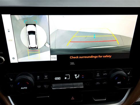 Used 2024 Toyota Grand Highlander Platinum image 34