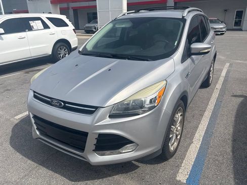 Used 2013 Ford Escape Titanium FWD image 4