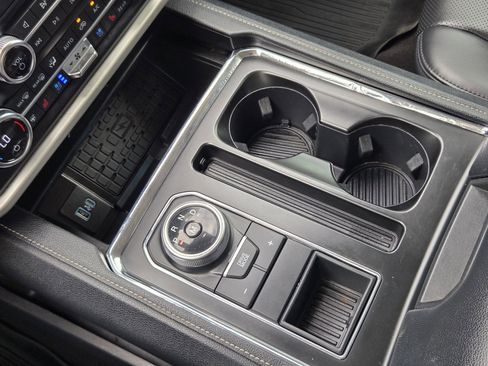 Used 2022 Ford Expedition Max XLT image 22