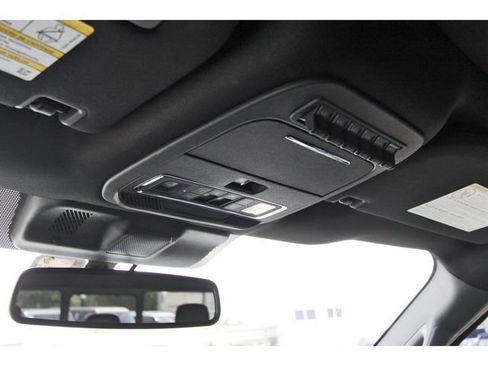 Used 2024 Ford F250 Platinum w/ FX4 Off-Road Package image 22