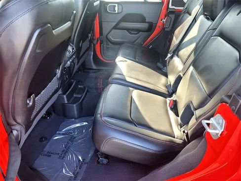 New 2025 Jeep Wrangler Unlimited Rubicon w/ XTREMEE 35" Tire Package image 9