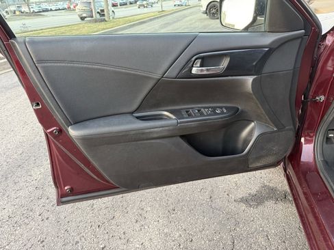 Used 2013 Honda Accord Sport image 16