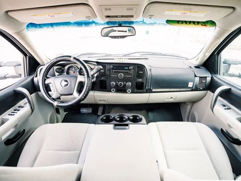 Used 2008 Chevrolet Silverado 3500 LT image 21