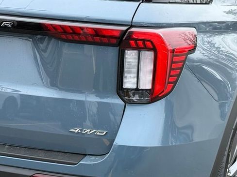 New 2026 Ford Explorer Active w/ Active Comfort Package image 8