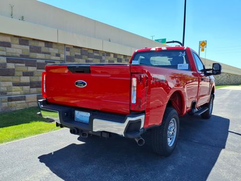 Used 2024 Ford F250 XL w/ FX4 Off-Road Package AWD/4WD image 9