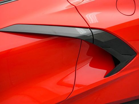 Used 2023 Chevrolet Corvette Stingray Premium Conv w/ Z51 Performance Package RWD image 17