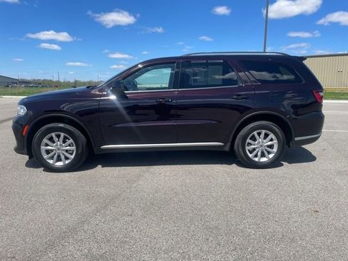 Used 2024 Dodge Durango SXT AWD/4WD image 11