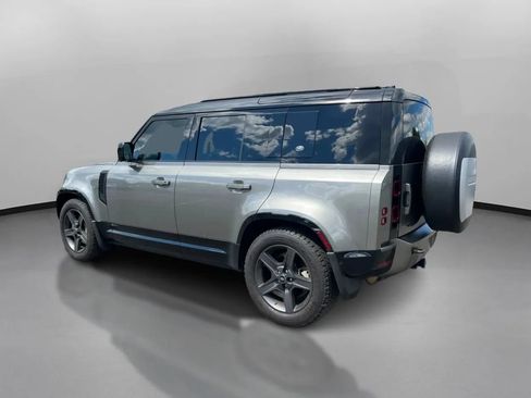 Used 2021 Land Rover Defender 110 X-Dynamic HSE AWD/4WD image 13