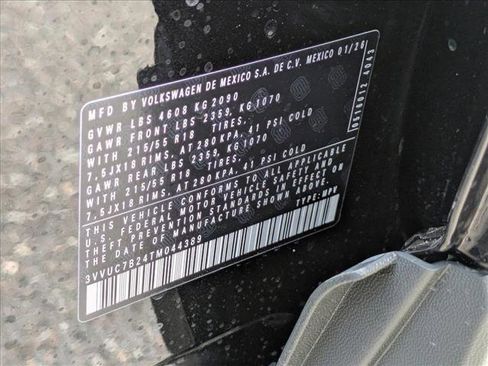 New 2026 Volkswagen Taos SE image 20