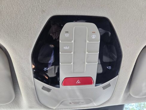 Used 2025 Kia K4 EX FWD image 19