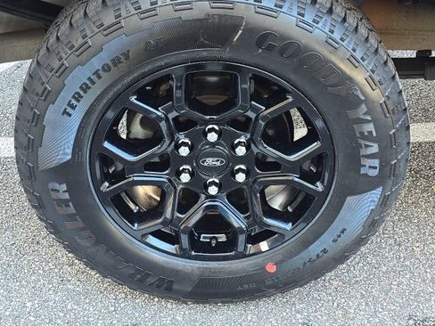 Used 2020 Ford F150 XLT w/ Equipment Group 302A Luxury image 14